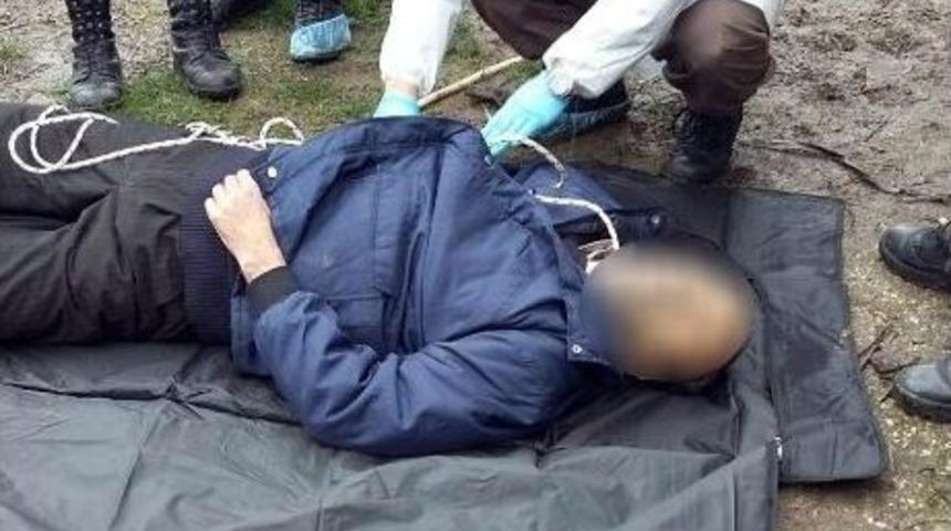 Samanlıkta Kendini Asarak İntihar Etti