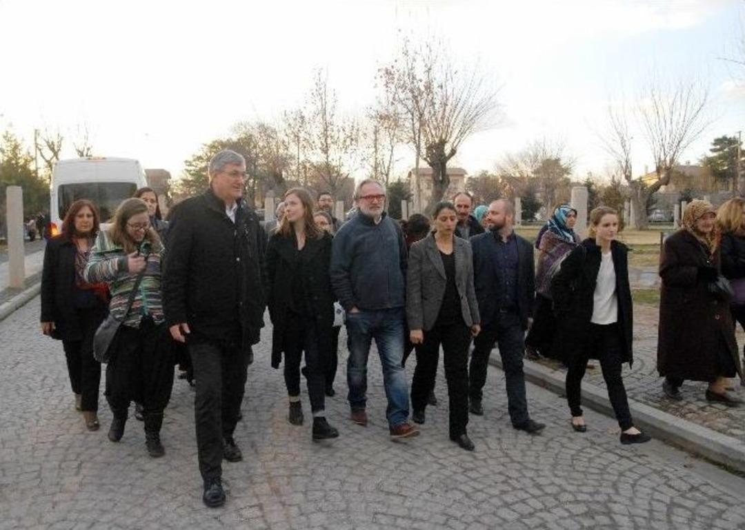 Avrupalı Heyet Sur&rsquo;a Y&uuml;r&uuml;d&uuml;