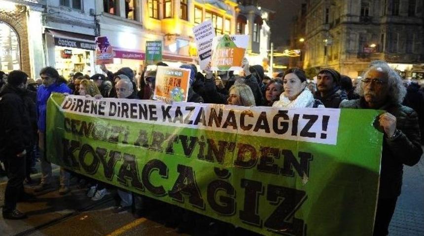 Taksim&rsquo;de Horonlu Cerattepe&rsquo;de Protestosu