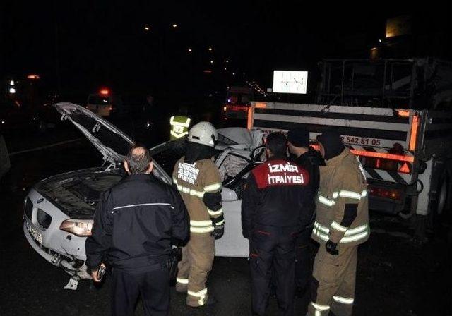 Yoldan Çıkan Otomobil Vince Çarptı: 2 Ölü