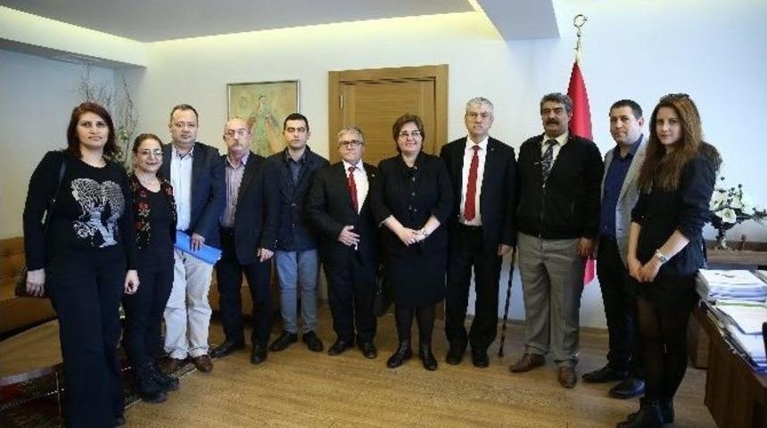 &Ccedil;oban Ateşi Konak&rsquo;ta Yakıldı