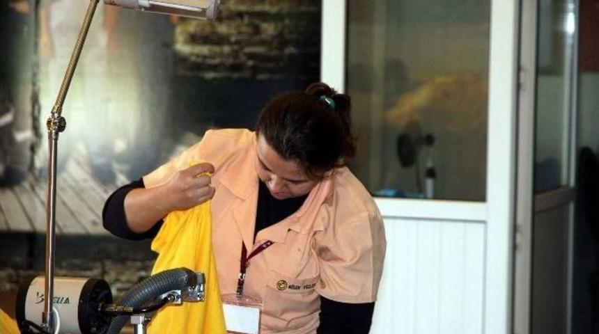 Yaz Kıyafetleri Engellilerin Ellerinden &Ccedil;ıkıyor