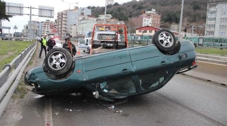 Samsun&rsquo;da Otomobil Takla Attı: 1 Yaralı