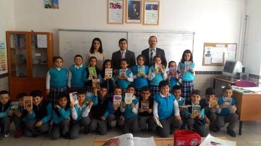 Beyşehir&rsquo;de &Ouml;ğrencilerden Kitap Toplama Kampanyası