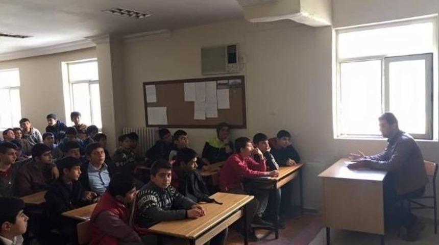 Okul &Ouml;ğrencilerine Meslek Tanıtımı Yapıldı