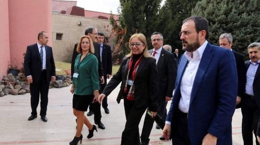 Bakan &Uuml;nal: &ldquo;ter&ouml;r T&uuml;rkiye&rsquo;nin Değil D&uuml;nyanın Sorunudur&rdquo;