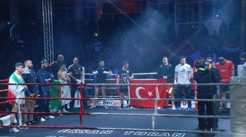 Tokat&rsquo;ta 7 T&uuml;rk, 7 Yabancı Kick Boks&ccedil;u İle Karşılaştı