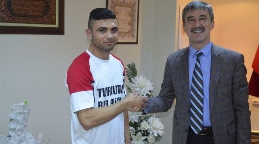 Başkan Şirin&rsquo;in Desteğini Aldı Şampiyon Oldu