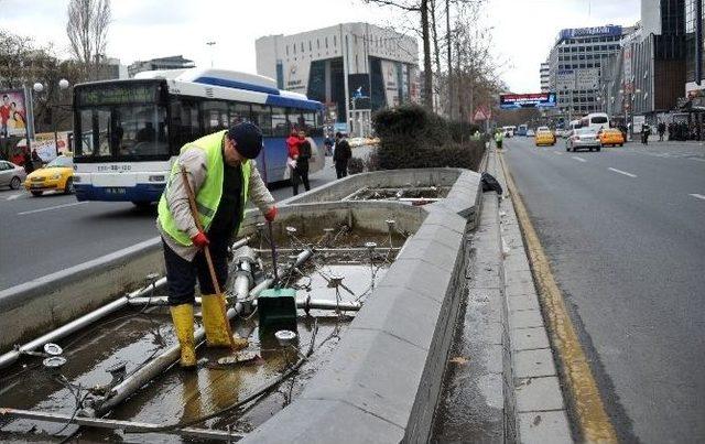 Havuzlar Bahara Hazırlanıyor