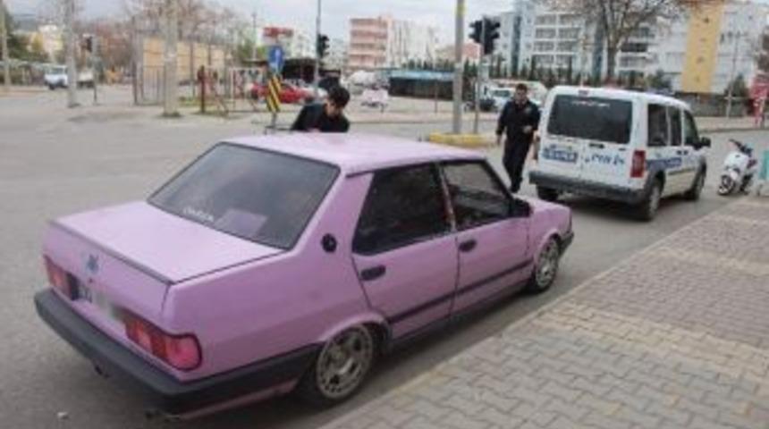 Ş&uuml;pheli Otomobil Polisi Harekete Ge&ccedil;irdi
