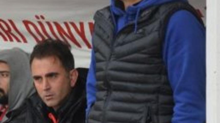 Tugay Kerimoğlu&rsquo;dan 11 Saniyelik Basın Toplantısı