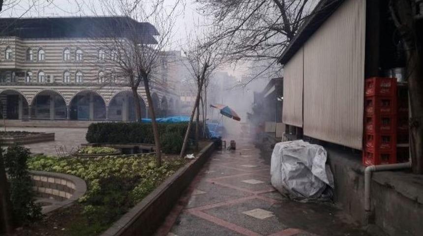 Diyarbakır&rsquo;da Sur Y&uuml;r&uuml;y&uuml;ş&uuml;ne Polis M&uuml;dahale Etti