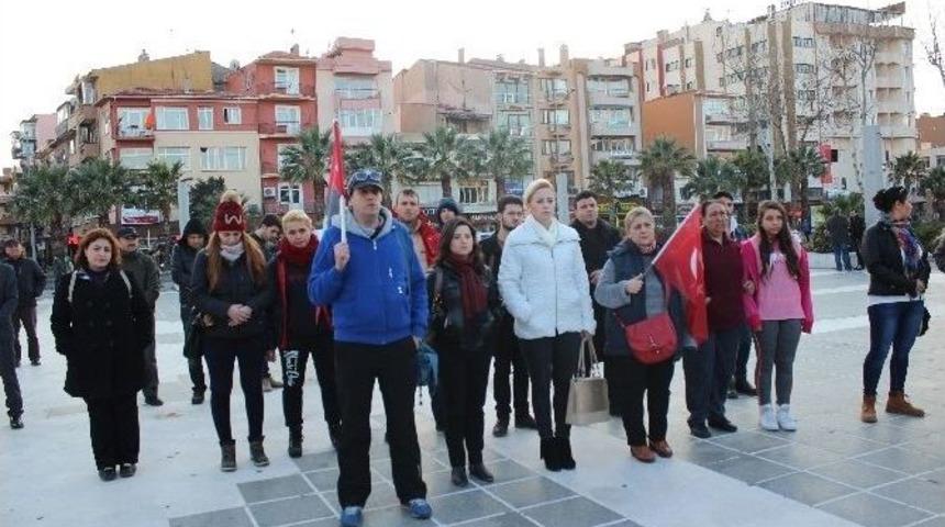 &Ccedil;anakkale&rsquo;de Şehitlere Saygı Y&uuml;r&uuml;y&uuml;ş&uuml;ne 15 Kişi Katıldı