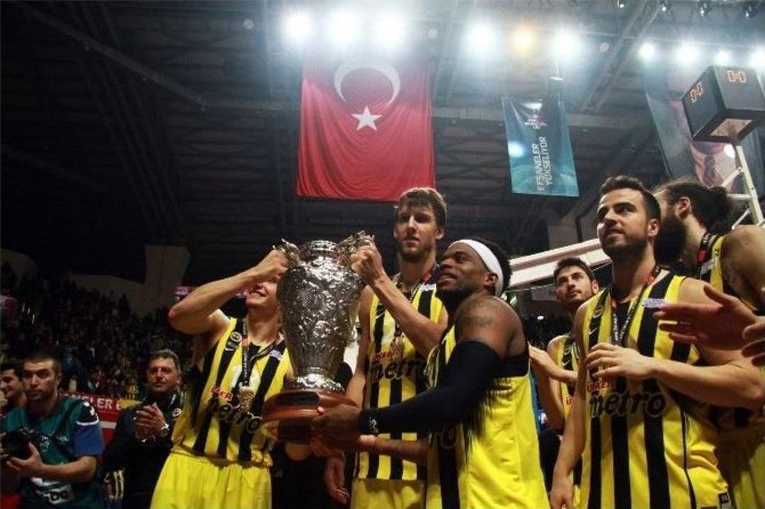 Fenerbah&ccedil;e, 5. Kez Kupanın Sahibi