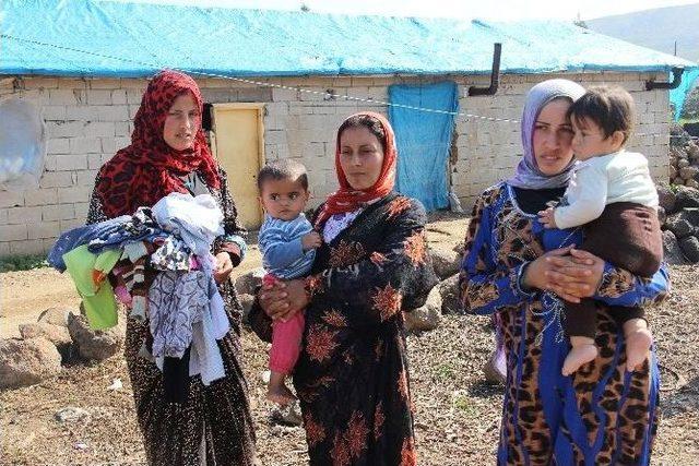 (özel Haber) Esad Rejiminin Attığı Bombalar Evlerini Üzerlerine Yıktı!