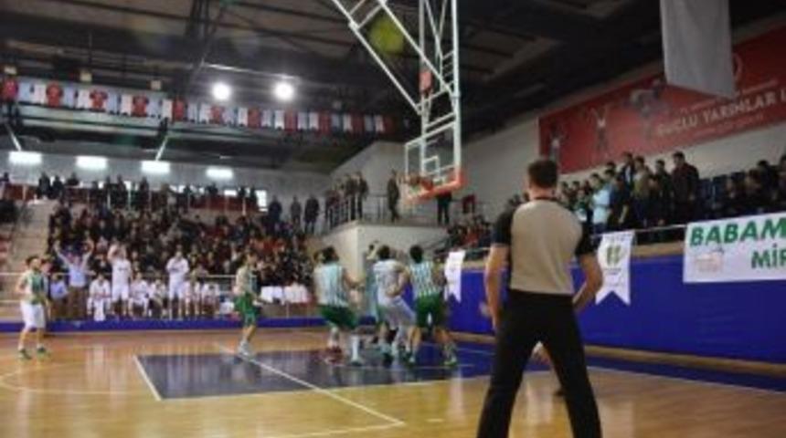 D&uuml;zce Belediyespor Bursaspor Ma&ccedil;ından Puansız D&ouml;nd&uuml;