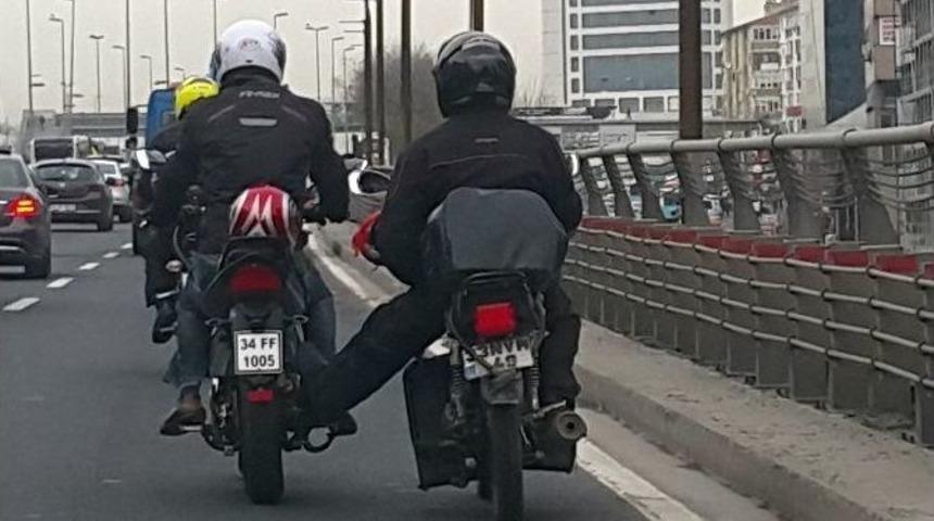 (&ouml;zel Haber) E-5 Karayolu&rsquo;nda Tehlikeli Yolculuk