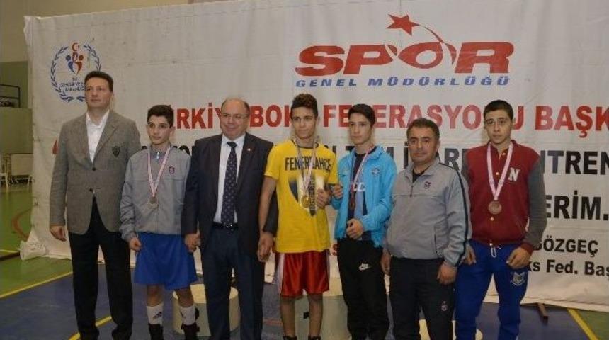 Vali &Ccedil;i&ccedil;ek Marmaris&rsquo;te İncelemelerde Bulundu