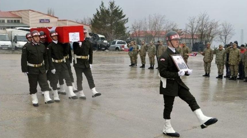 İdil Şehidi Kalfe, T&ouml;renle Memleketine Uğurlandı