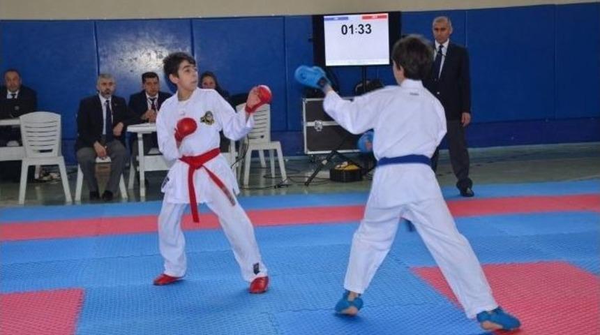 Analig Karate Yarı Final M&uuml;sabakaları Sona Erdi