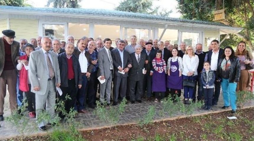 Mersin&rsquo;in Eski Ve Yeni Belediye Başkanları Meztili&rsquo;de Buluştu