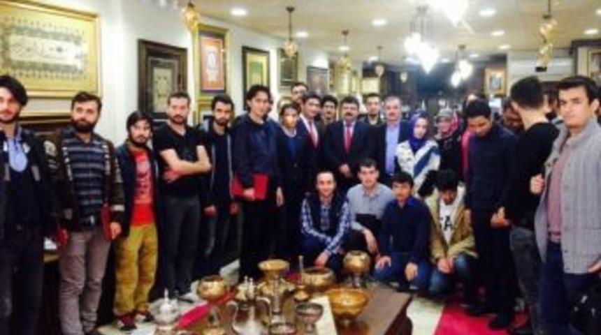 Gen&ccedil;lik Ve Spor Bakanlığı Unutulmaya Y&uuml;z Tutan El Sanatlarına Sahip &Ccedil;ıkıyor