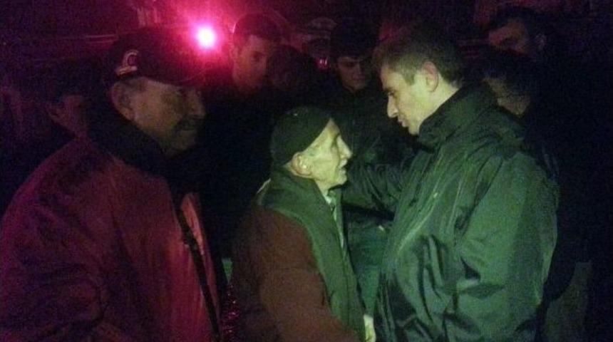 Vali Baruş Yangın B&ouml;lgesinde İncelemelerde Bulundu