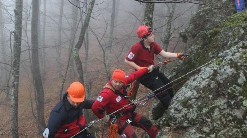 Aşırı Soğuk Ve Sis Umke Ekiplerini Durdurmadı