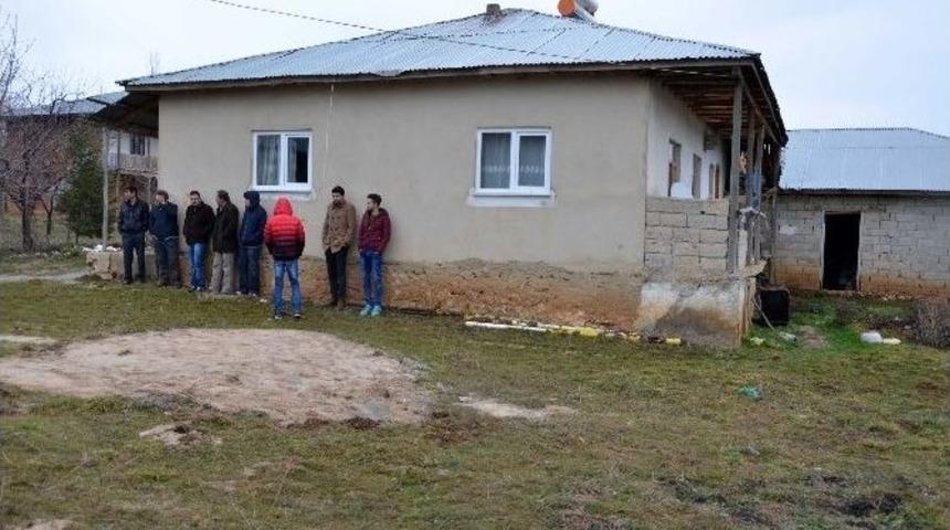 Şehit Evi Yasta, Şehidini Bekliyor