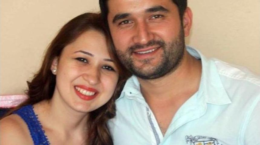 Eşiyle Sahilde Gezerken Madde Bağımlısı Tarafından &Ouml;ld&uuml;r&uuml;len Akyıldız&rsquo;ın Ailesi İmza Kampanyası Başlattı