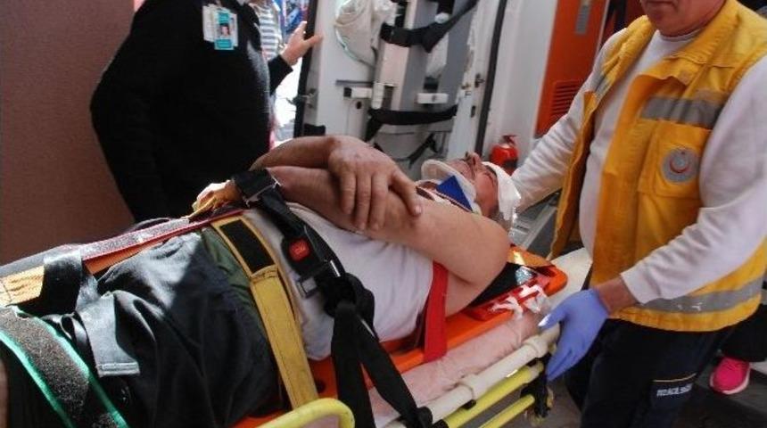 Bayrami&ccedil; Ezine Karayolunda Kaza; 1 Yaralı