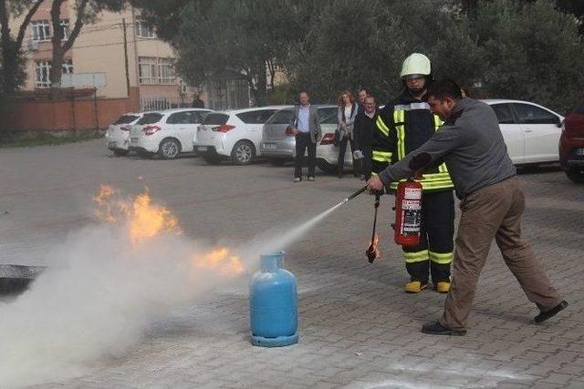 İtfaiye’den Saruhanlı’ya Yangın Eğitimi