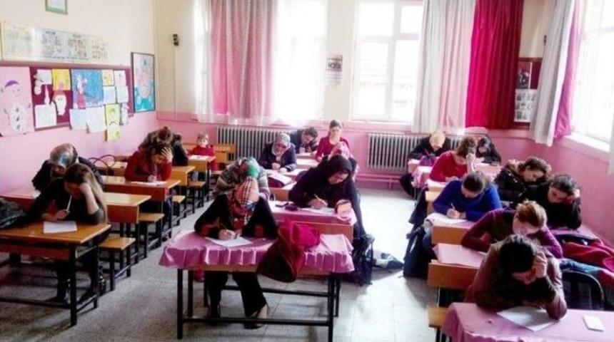 Veliler Sınavda Ter D&ouml;kt&uuml;