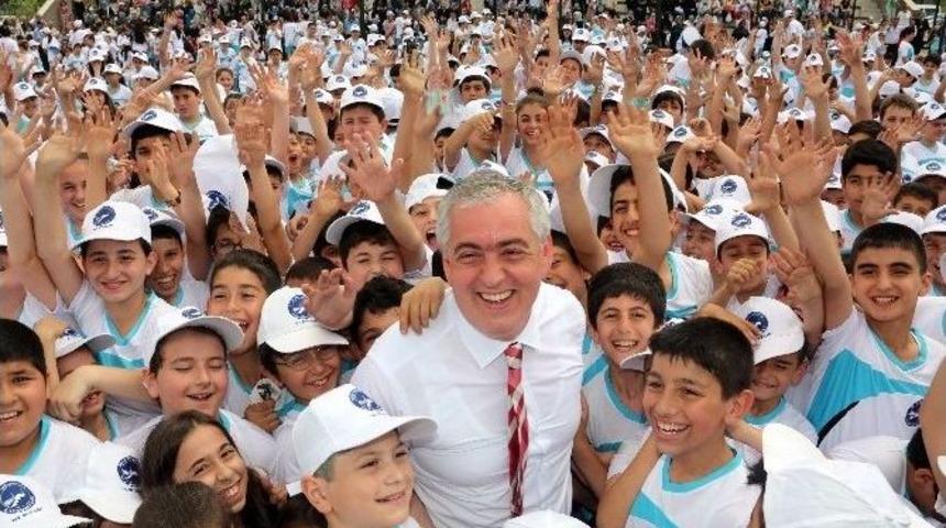 Ey&uuml;p Belediyesi&rsquo;nden Gen&ccedil;lere Y&ouml;nelik Dev K&uuml;lt&uuml;r Hamlesi