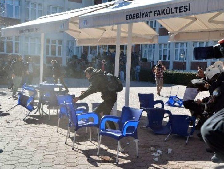 Üniversitede Afiş Gerginliği: 2 Gözaltı G3