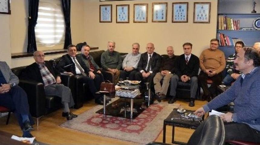 Trabzonspor&rsquo;da Eski Başkanlar Ve Kurullar Toplandı