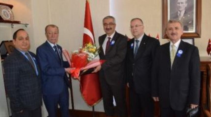 Niğde Valisi Kılı&ccedil;&rsquo;a Vergi Haftası Ziyareti