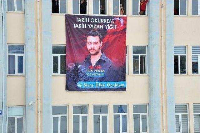 Sivas’ta ‘şehitlere Saygı Yürüyüşü’ Yapıldı