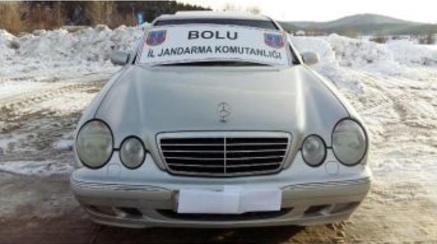 Jandarma 75 Bin Tl&rsquo;lik Araca El Koydu