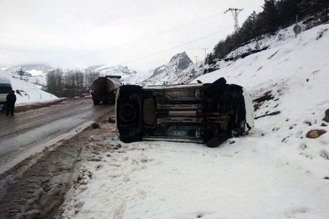 Gümüşhane’de Trafik Kazası: 3 Yaralı