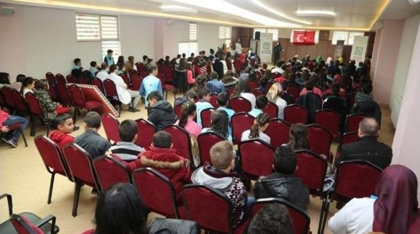 &Ccedil;ocuk Meclisinden Anlamlı &Ccedil;ağrı Sigarasız Bir Toplum İ&ccedil;in El Ele