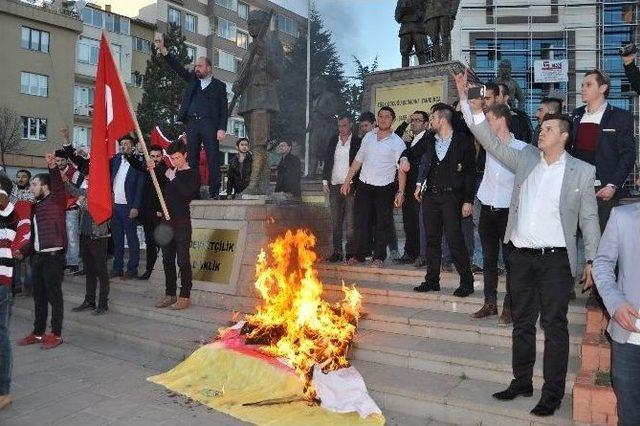 Bozüyük’te Ülkücü Gençler Terörü Lanetledi