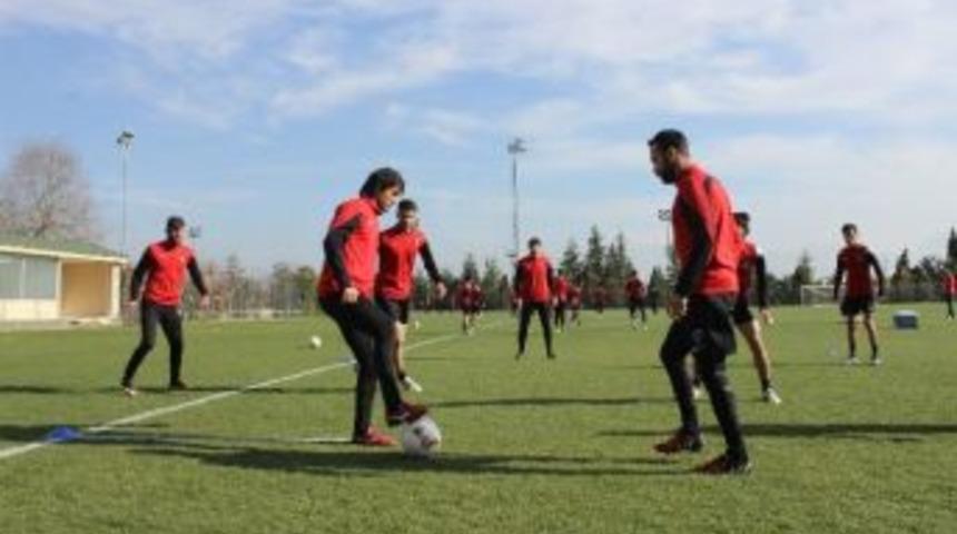 Denizlispor&rsquo;da Kaptanlardan Taraftara &Ccedil;ağrı