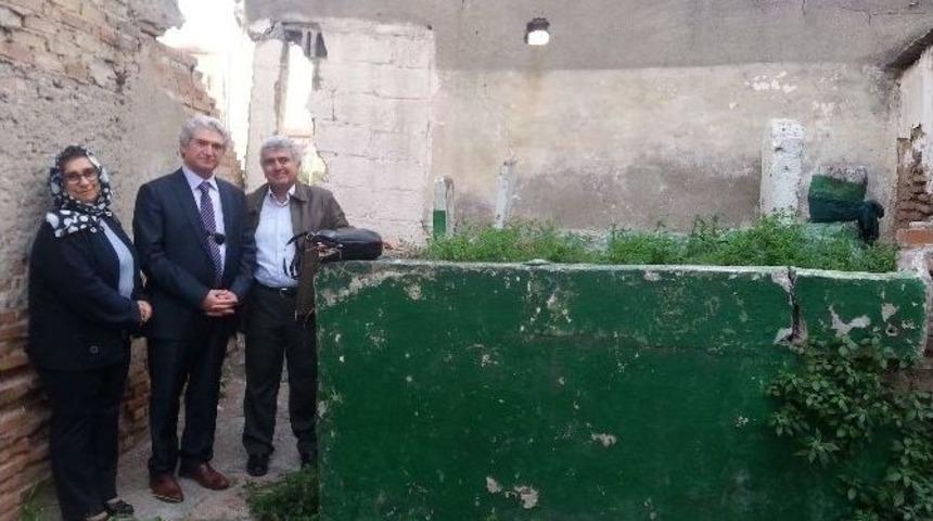 Udmi Efendi Ve Ş&uuml;kufename Sergi Ve Kitap Tanıtımı Yapıldı