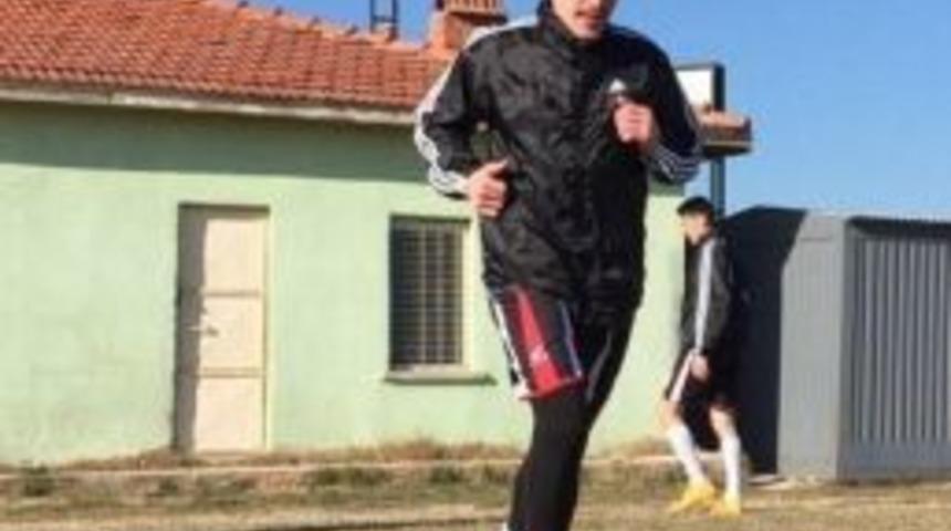 Dereboyu Yağmurluspor Mustafa G&uuml;re&rsquo;yi Transfer Etti