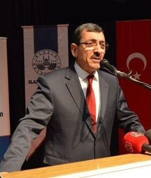 Elazığ’da Öğretmenler İçin Hizmet İçi Eğitim Semineri Düzenlendi