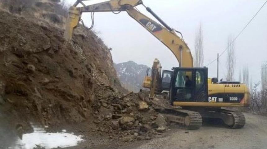 B&uuml;y&uuml;kşehir, Kırsalda Yol Genişletme &Ccedil;alışması Yapıyor