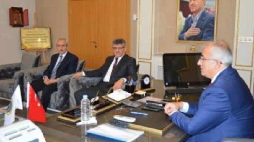 M&uuml;d&uuml;r Abdullah Kaya: Tavşanlı&rsquo;daki M&uuml;kelleflerimizden Memnunuz