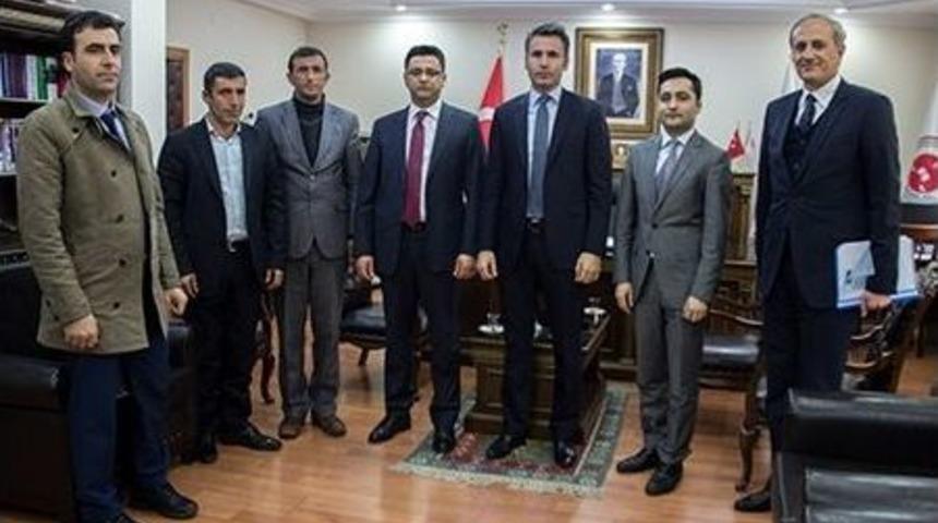 Bitlis&rsquo;te Eski H&uuml;k&uuml;ml&uuml;lere S&uuml;t Sığırcılığı Desteği