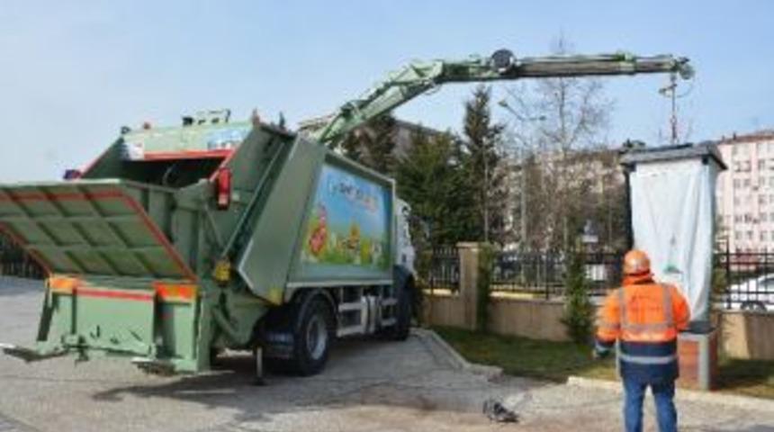 Yeraltı &Ccedil;&ouml;k Konteynerleri K&ouml;t&uuml; G&ouml;r&uuml;nt&uuml;leri &Ouml;nl&uuml;yor